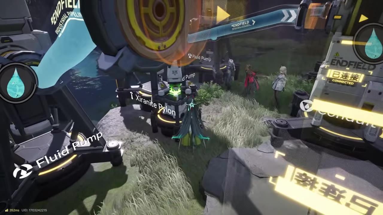 Fluid pump units and conduits marked as connected in a game environment.